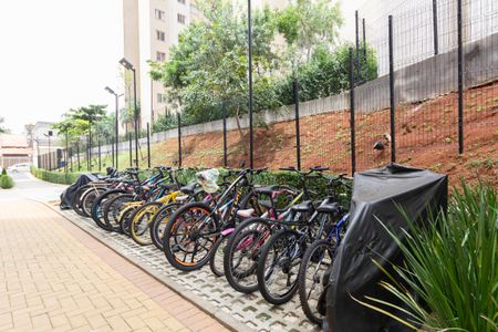 Apartamento para alugar com 41m², 2 quartos e sem vagaÁrea Comum - Bicicletário   