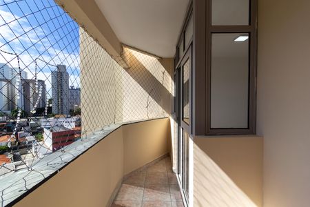 Apartamento para alugar com 69m², 3 quartos e 1 vagaVaranda
