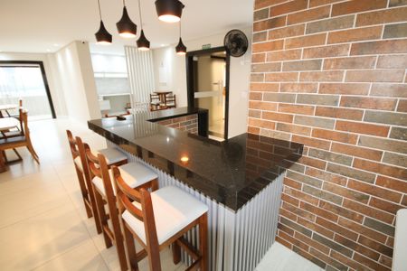 Apartamento para alugar com 69m², 2 quartos e 1 vaga Apartamento para alugar com 69m², 2 quartos e 1 vagaÁrea comum - Salão de festas