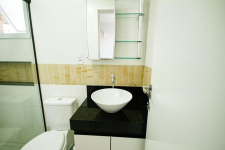 Apartamento para alugar com 69m², 2 quartos e 1 vaga Apartamento para alugar com 69m², 2 quartos e 1 vagaBanheiro da Suíte 1