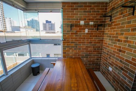 Apartamento para alugar com 69m², 2 quartos e 1 vaga Apartamento para alugar com 69m², 2 quartos e 1 vagaVaranda