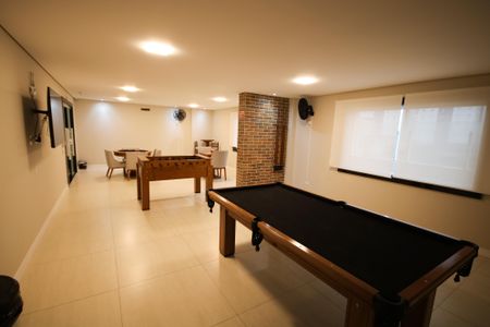 Apartamento para alugar com 69m², 2 quartos e 1 vaga Apartamento para alugar com 69m², 2 quartos e 1 vagaSala de Jogos
