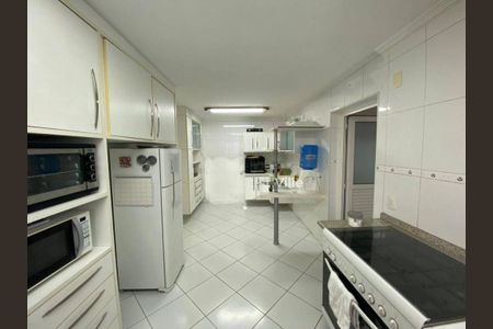 Casa à venda com 4 quartos, 281m² em Alphaville Residencial Um, Barueri