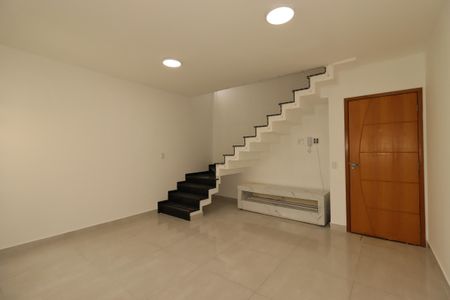 Sala de apartamento para alugar com 2 quartos, 110m² em Vila Pires, Santo André