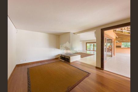 Casa à venda com 4 quartos, 881m² em Alphaville, Santana de Parnaíba