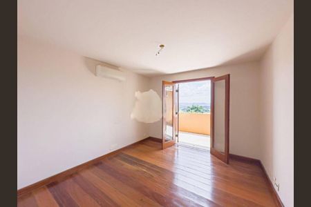 Casa à venda com 4 quartos, 881m² em Alphaville, Santana de Parnaíba