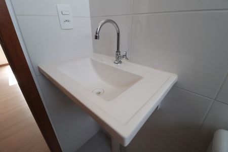 Apartamento para alugar com 46m², 2 quartos e 2 vagasBanheiro Social