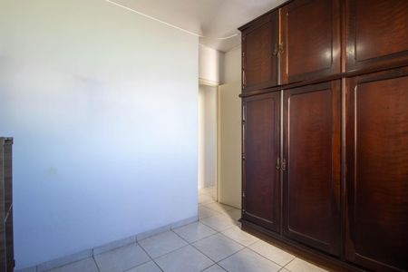 Quarto 1 de apartamento à venda com 2 quartos, 56m² em Jardim Wanda, Taboão da Serra