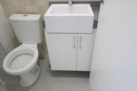 Banheiro de apartamento para alugar com 1 quarto, 29m² em Brás, São Paulo