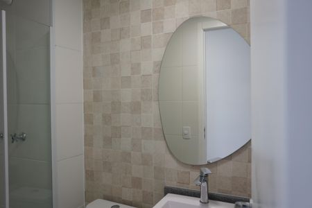 Banheiro de apartamento para alugar com 1 quarto, 29m² em Brás, São Paulo