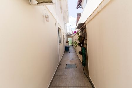 Casa de condomínio à venda com 360m², 4 quartos e 4 vagasCorredor