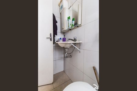 Casa de condomínio à venda com 360m², 4 quartos e 4 vagasBanheiro de serviço