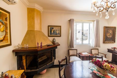 Casa de condomínio à venda com 360m², 4 quartos e 4 vagasSala 