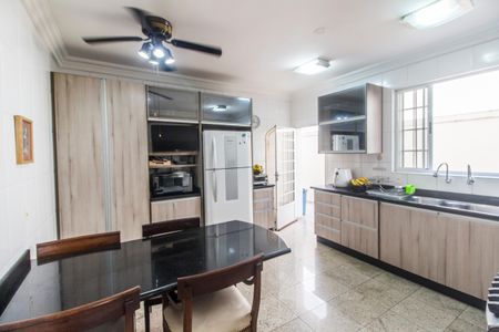 Casa de condomínio à venda com 360m², 4 quartos e 4 vagasCozinha