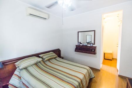 Casa de condomínio à venda com 360m², 4 quartos e 4 vagasSuíte 3