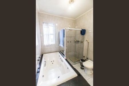 Casa de condomínio à venda com 360m², 4 quartos e 4 vagasBanheiro da Suíte