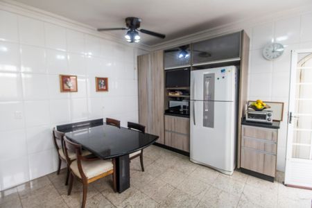 Casa de condomínio à venda com 360m², 4 quartos e 4 vagasCozinha