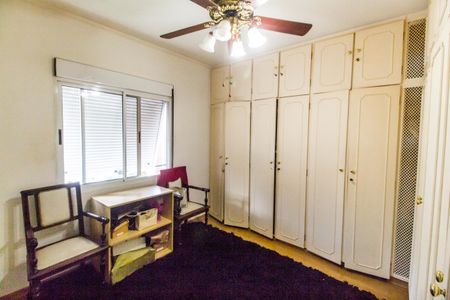 Casa de condomínio à venda com 360m², 4 quartos e 4 vagasSuíte 2