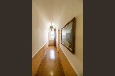 Casa de condomínio à venda com 360m², 4 quartos e 4 vagasCorredor