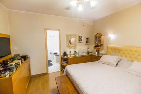 Casa de condomínio à venda com 360m², 4 quartos e 4 vagasSuíte master