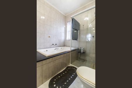 Casa de condomínio à venda com 360m², 4 quartos e 4 vagasBanheiro da Suíte