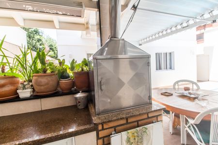 Casa de condomínio à venda com 360m², 4 quartos e 4 vagasÁrea gourmet