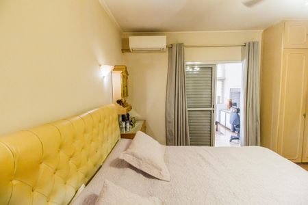 Casa de condomínio à venda com 360m², 4 quartos e 4 vagasSuíte master