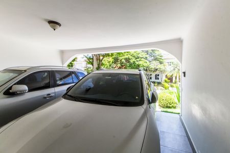 Casa de condomínio à venda com 360m², 4 quartos e 4 vagasGaragem