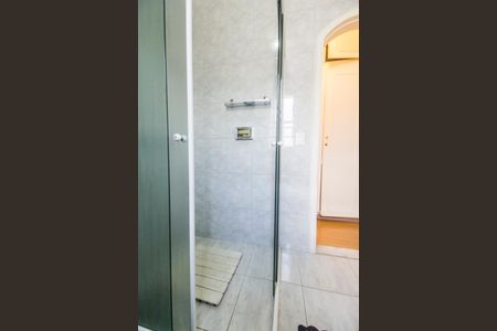 Casa de condomínio à venda com 360m², 4 quartos e 4 vagasBanheiro da Suíte