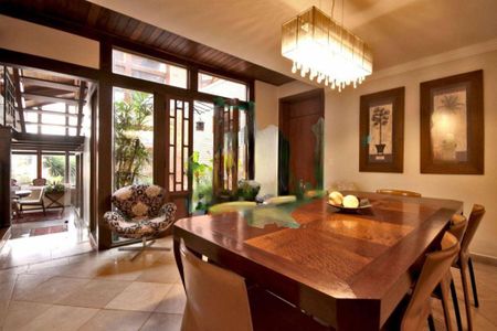 Casa à venda com 4 quartos, 450m² em Alphaville Residencial Um, Barueri