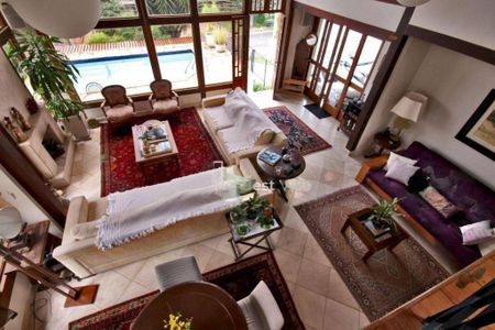 Casa à venda com 4 quartos, 450m² em Alphaville Residencial Um, Barueri