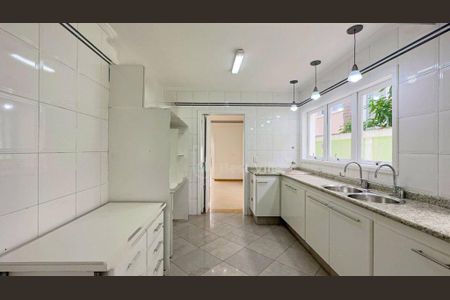 Casa à venda com 650m², 4 quartos e 4 vagas