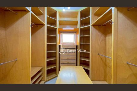 Casa à venda com 650m², 4 quartos e 4 vagas