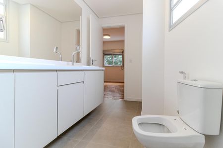 Apartamento à venda com 129m², 3 quartos e 1 vagaBanheiro da Suíte