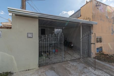 Casa para alugar com 100m², 2 quartos e 1 vagaFachada 