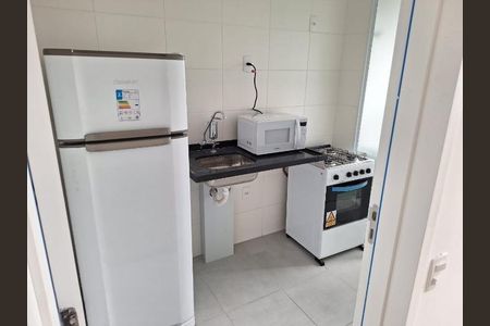 Cozinha de apartamento à venda com 1 quarto, 27m² em Vila Dom Pedro I, São Paulo