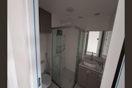 Banheiro de apartamento à venda com 1 quarto, 27m² em Vila Dom Pedro I, São Paulo