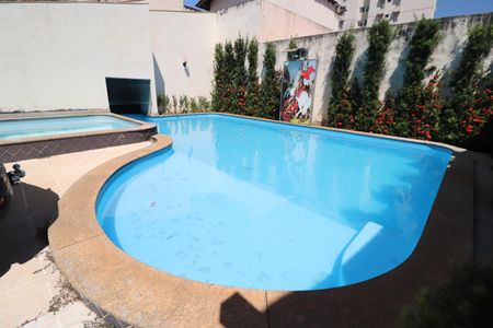 Casa para alugar com 700m², 6 quartos e 5 vagasPiscina
