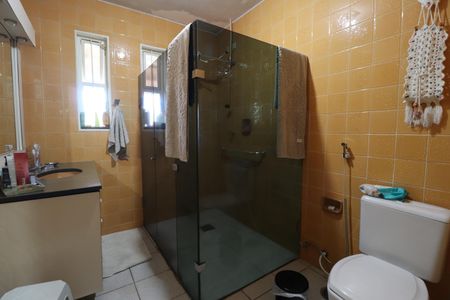 Casa para alugar com 700m², 6 quartos e 5 vagasBanheiro Social