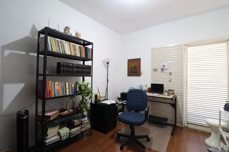 Casa para alugar com 700m², 6 quartos e 5 vagasQuarto 1