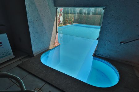 Casa para alugar com 700m², 6 quartos e 5 vagasPiscina - Sauna