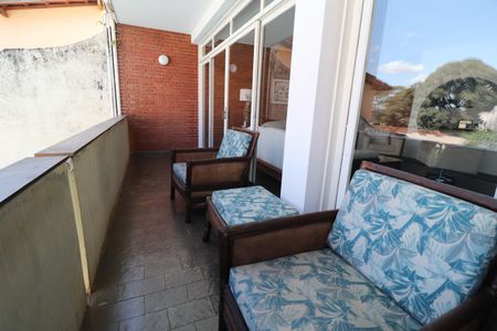 Casa para alugar com 700m², 6 quartos e 5 vagasSacada