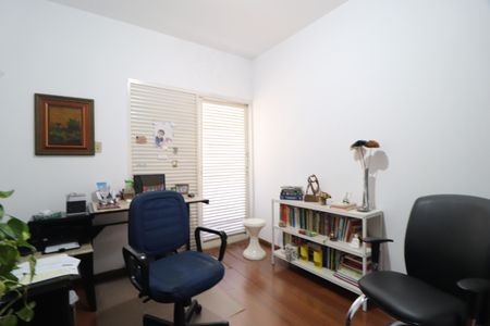 Casa para alugar com 700m², 6 quartos e 5 vagasQuarto 1