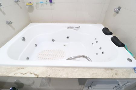 Casa para alugar com 700m², 6 quartos e 5 vagasBanheiro do Quarto 4