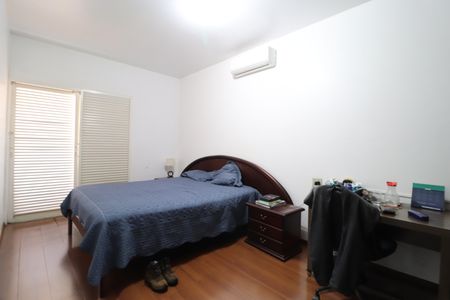 Casa para alugar com 700m², 6 quartos e 5 vagasQuarto 4 - Suíte