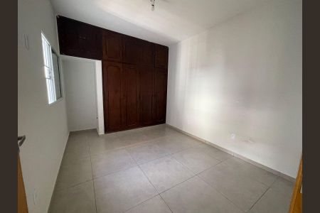 Casa à venda com 299m², 3 quartos e 3 vagas