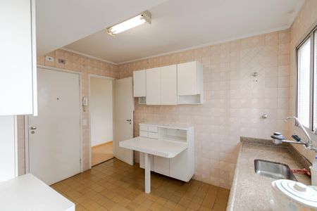Apartamento à venda com 68m², 3 quartos e 1 vagaCozinha