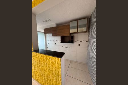 Cozinha de apartamento para alugar com 2 quartos, 47m² em Pavuna, Nilópolis