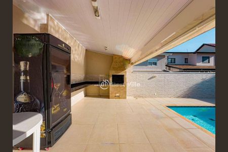 Casa à venda com 285m², 4 quartos e 4 vagas