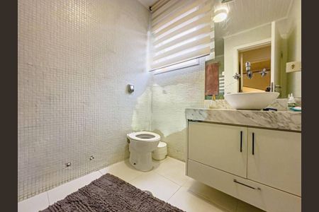 Casa à venda com 285m², 4 quartos e 4 vagas